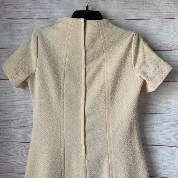 Vintage Styled By Terry Chicago Cream Mod Dress Crimplene Textured 60s - Picture 6 of 15